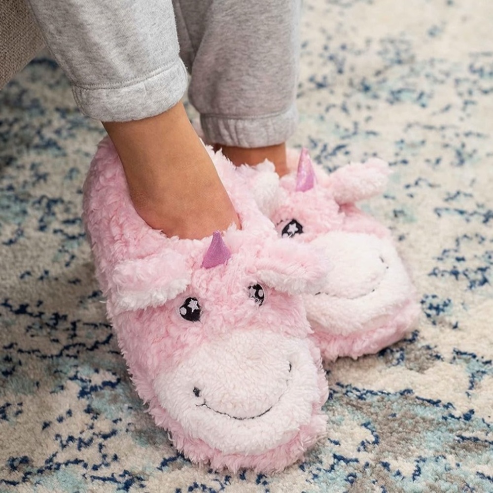 Pink Unicorn 🦄 Slippers